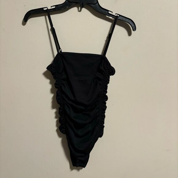 Free People Ruched Rib On Your Side Bodysuit Black- Size XS - Picture 2 of 9